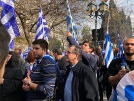 Νίκος Νικολόπουλος: Σύμφωνος με το Μίκη, δημοψήφισμα για το Σκοπιανό μετά την «κάλπη» της πλατείας Συντάγματος