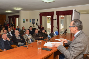 Νικολόπουλος: Συμπαρίσταμαι στον ΣΚΕΑΝΑ με πράξεις και όχι με λόγια.