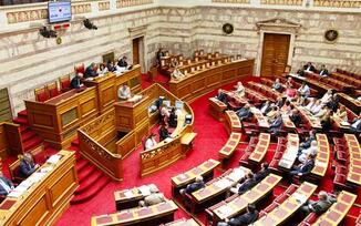 Βροχή οι προτάσεις για το δημοψήφισμα μετά το «οκ» για τη «μικρή» ΔΕΗ